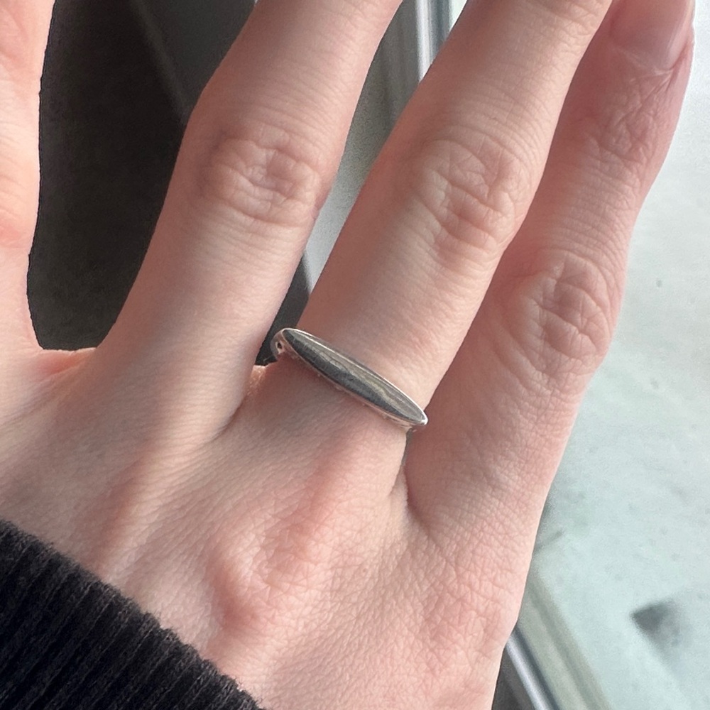 Solid Filigree White Gold Ring